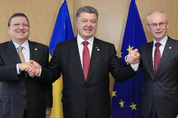 ucraina/Barroso_Poroshenko_VanRompuy.jpg