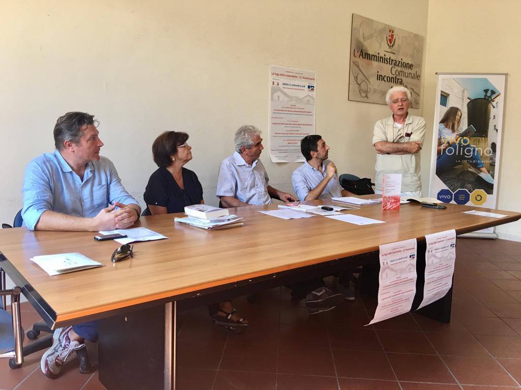 Conferenza Stampa di presentazione, municipio di Foligno 19/9/2018: G. Simoncelli spiega gli obiettivi dell'iniziativa (foto: RGU Notizie)